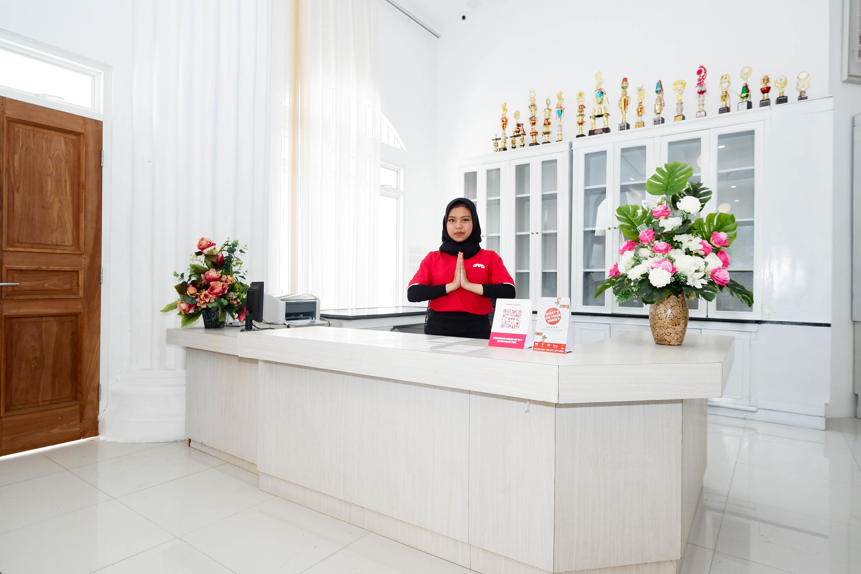 Griya Rw Family Guest House Redpartner Surakarta  Ngoại thất bức ảnh