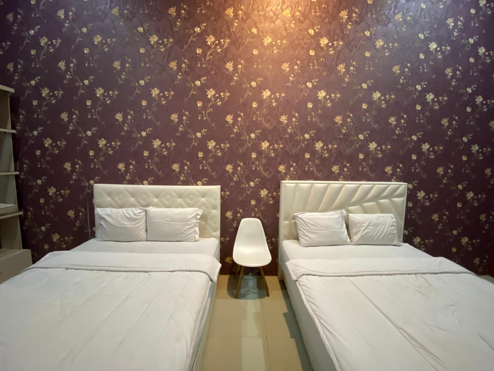 Griya Rw Family Guest House Redpartner Surakarta  Ngoại thất bức ảnh